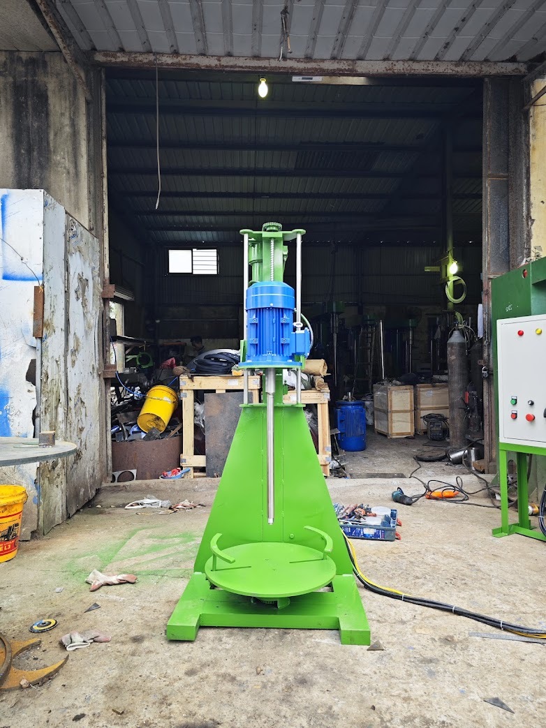 máy khuấy thùng 50 100 lít